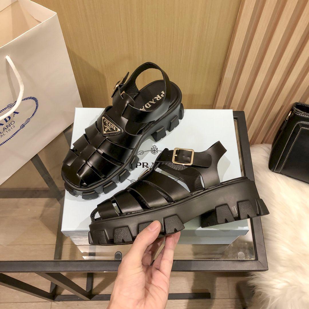 PRADA プラダ ブラック サンダル