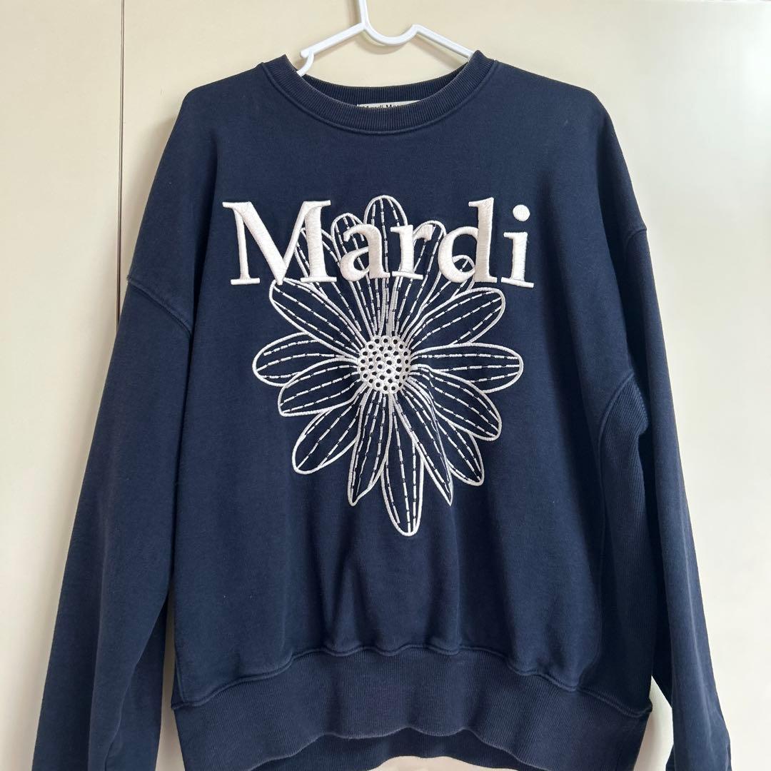 Mardi Mercredi マルディメクルディ 刺繍スウェット