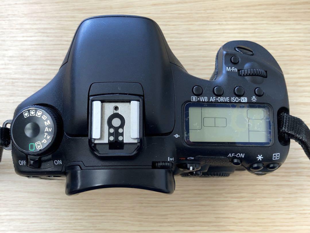 CANON EOS 7D デジタル一眼レフカメラ　本体