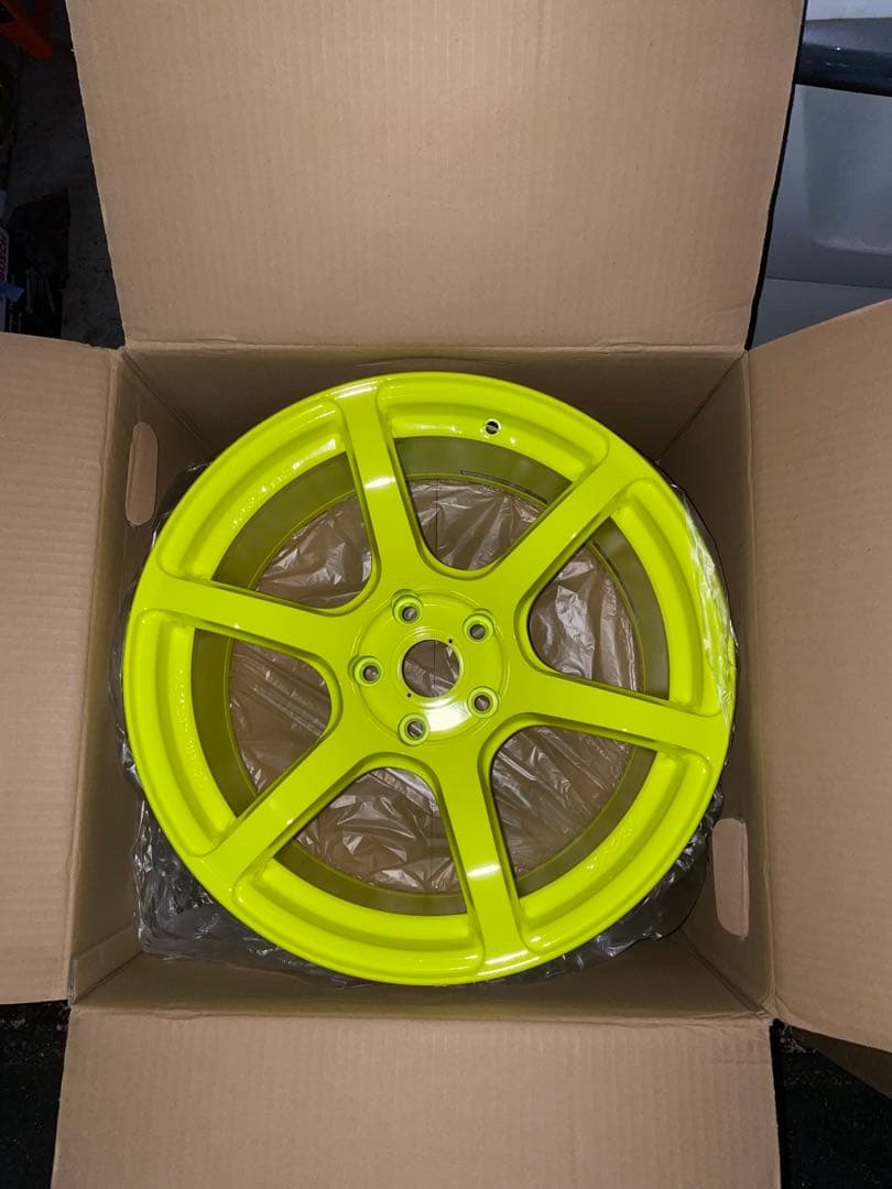 RAYS 57C6 18インチ 9.5J +12 114.3 5H 1本 RAYS 57C6 18インチ 9.5J +12 114.3 5H 1本