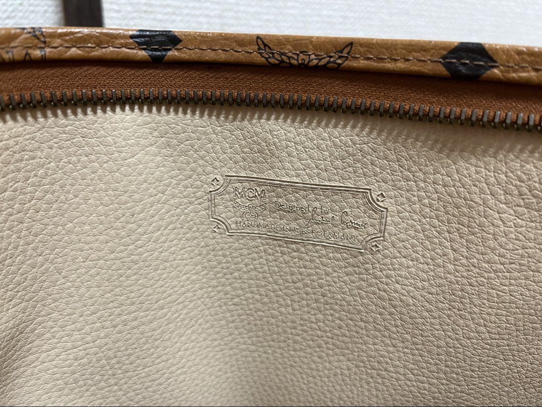 MCM ロゴプリント クラッチバッグ ブラウン