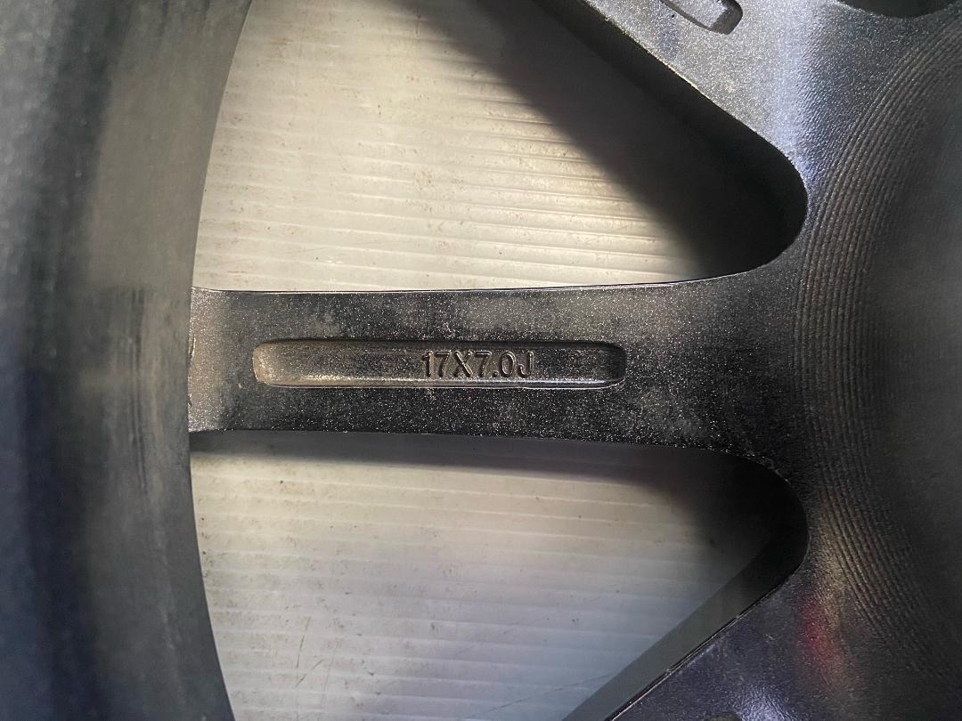 225/65R17 DM-V2 スタッドレスタイヤホイールセット【1本ジャンク】 225/65R17 DM-V2 スタッドレスタイヤホイールセット【1本ジャンク】