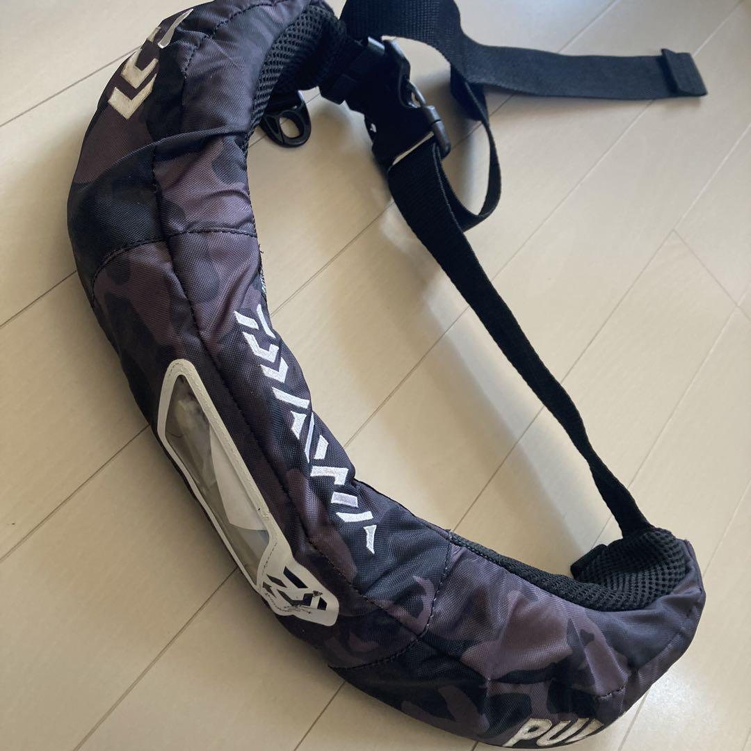 Daiwa 自動膨張式ライフジャケット DF-2207黒