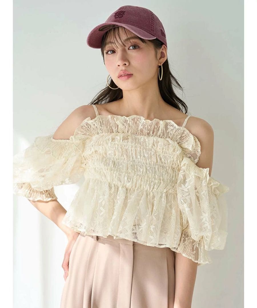 snidel オフショルダーブラウス