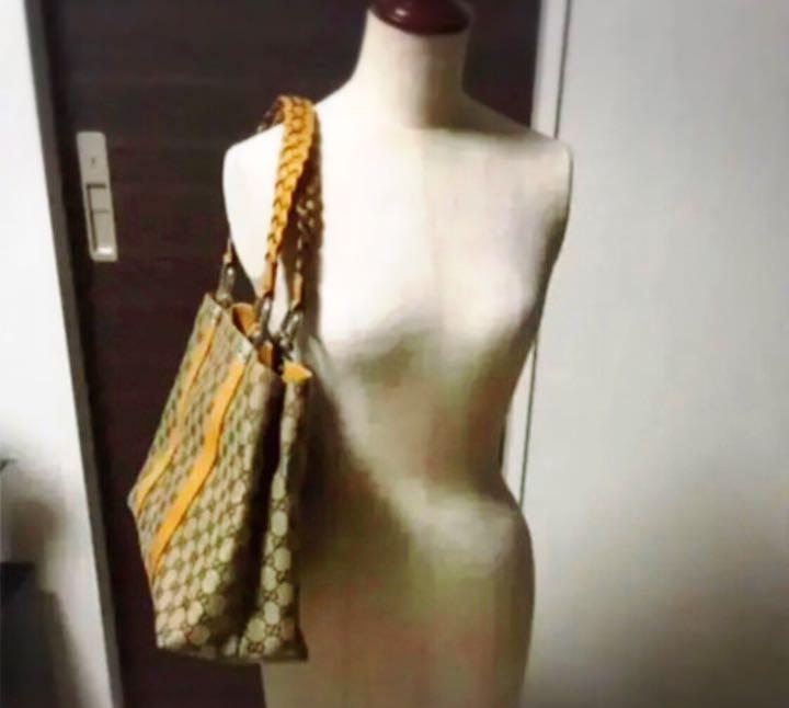 【美品】定価170,000円★希少‼️日本未入荷GUCCIトートバッグ