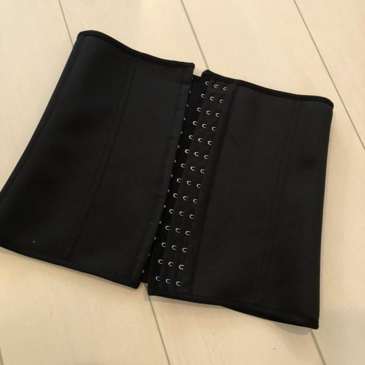 ウエストニッパー コルセットガードルSサイズ