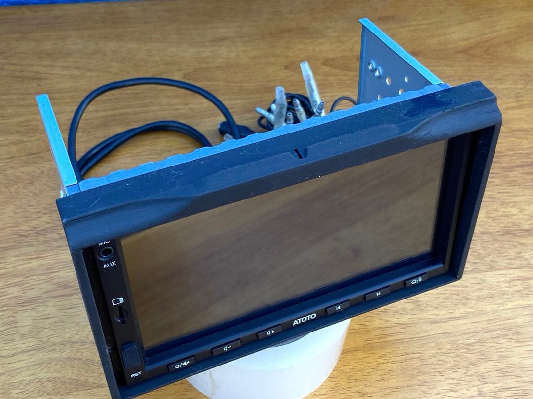 ATOTO インダッシュモニター AUX マイク入力対応目立った傷や汚れなし