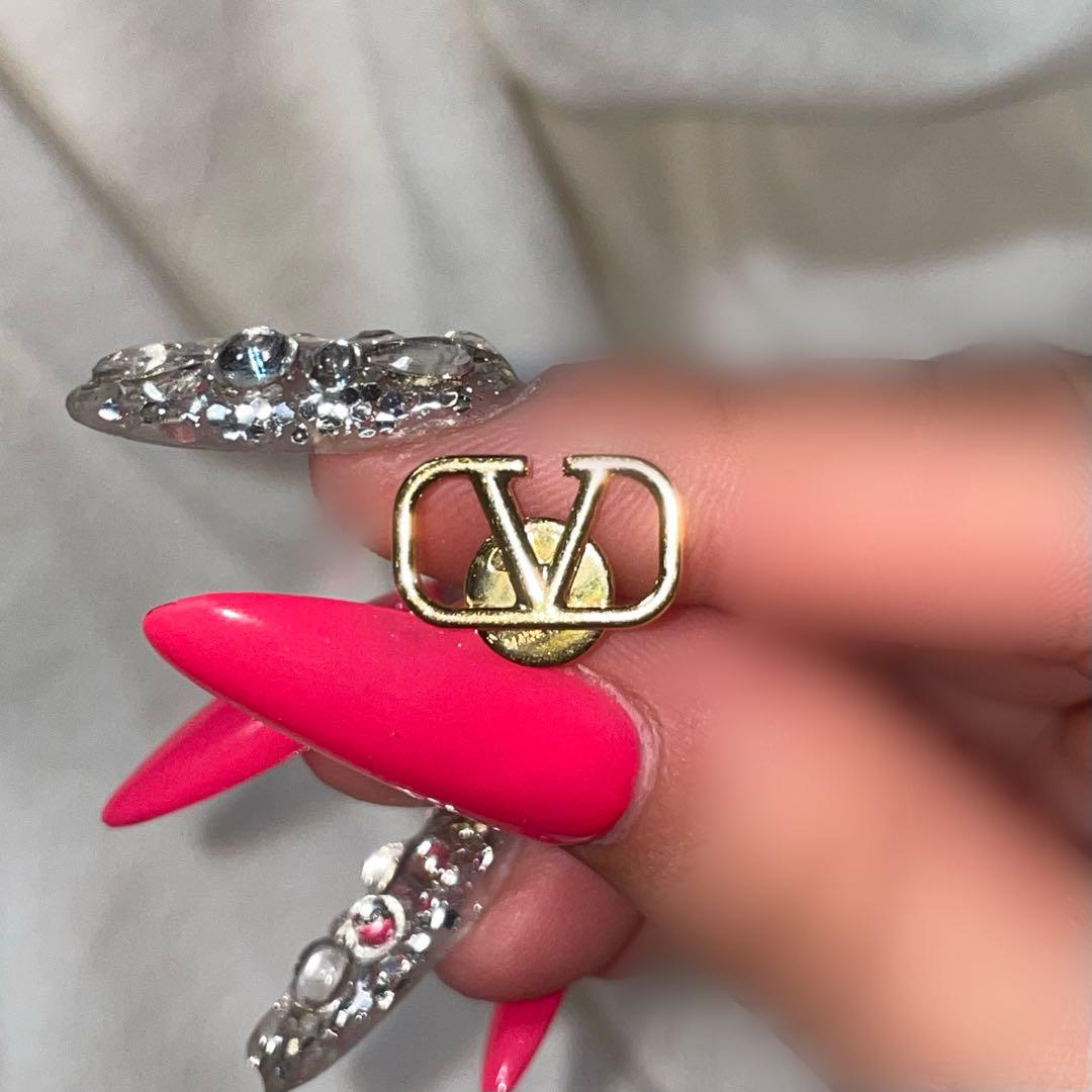 VALENTINO ピアス