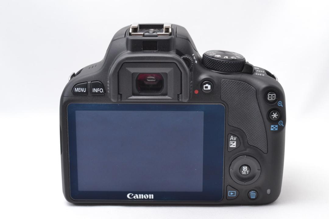 ■ほぼ新品 S数123回■ キャノン Canon Kiss X7 ダブルズーム