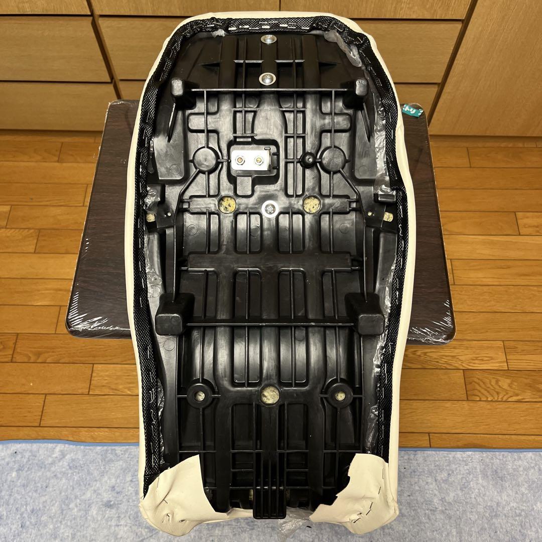 xjr400r チョビ　3段シート　30㎝