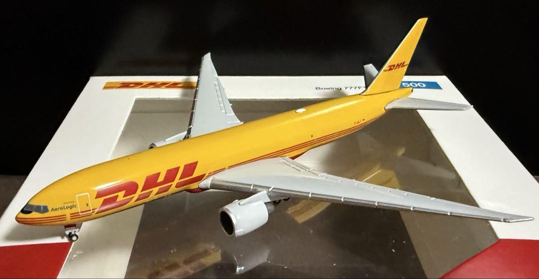 DHL B777F 1/500 飛行機模型