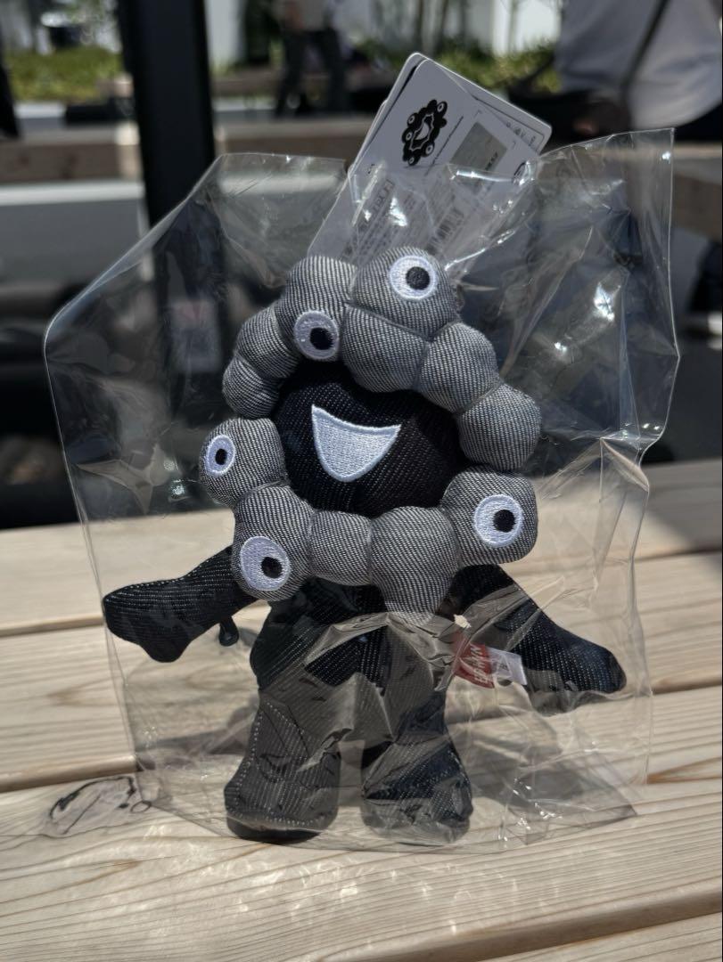 ミャクミャク×エドウィン コラボ ボールチェーン マスコット