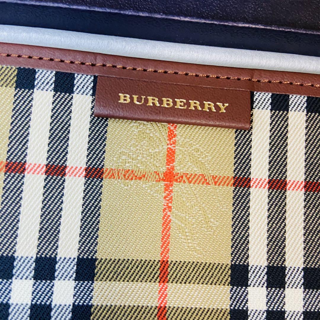 新品未使用・箱付き BURBERRY カードケース　ノバチェック ホースロゴ ✨新品未使用・箱付き✨ BURBERRY カードケース ノバチェック