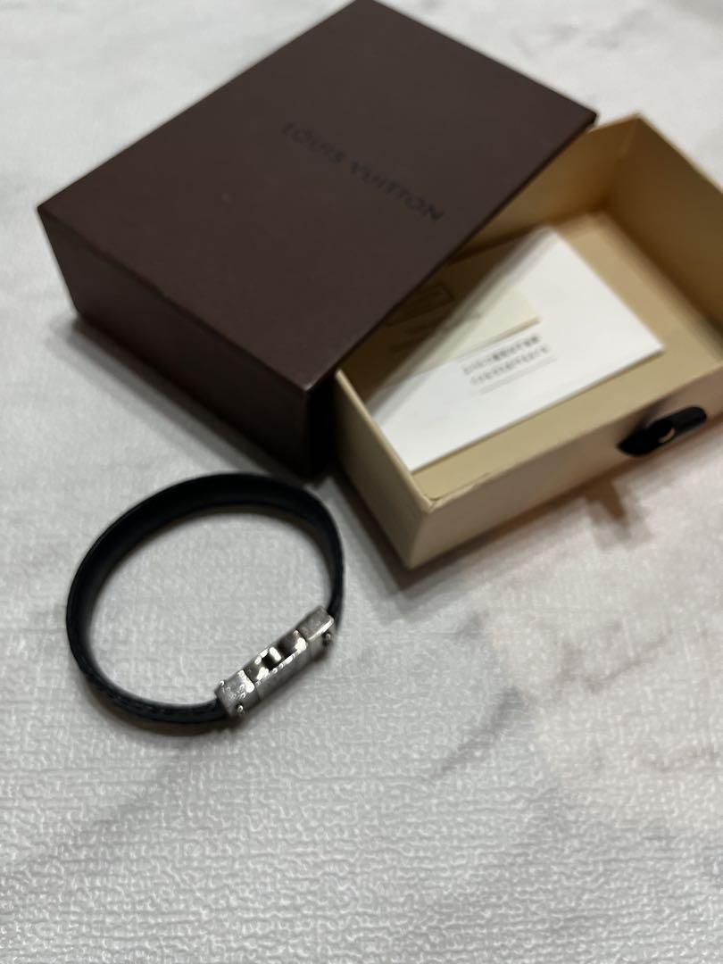Louis Vuitton ブラックレザーバングル