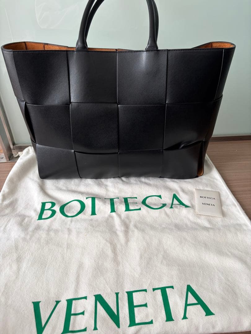 BOTTEGA VENETA アルコトート ラージ - メルカリ