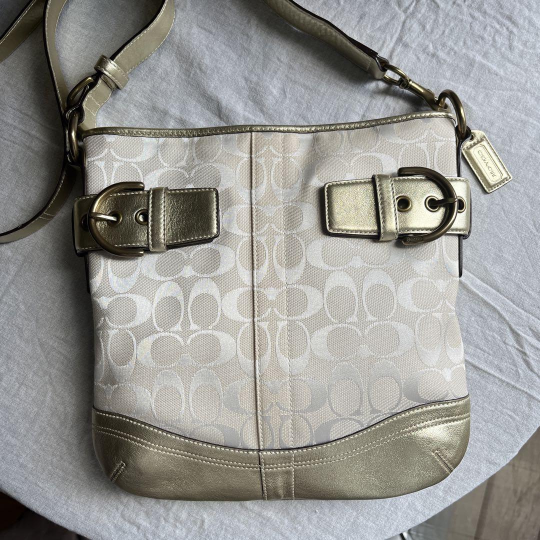 COACH ショルダーバッグ ホワイトコールド 日本未発売 画像1