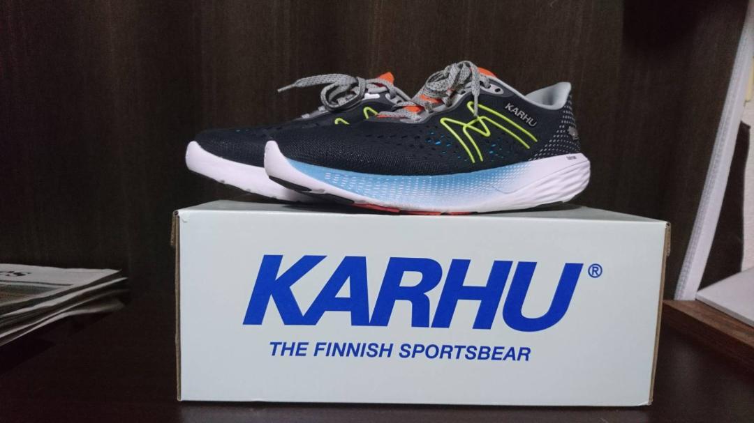 KARHU Ikoni 2.0（カルフ／イコニ2.0）
