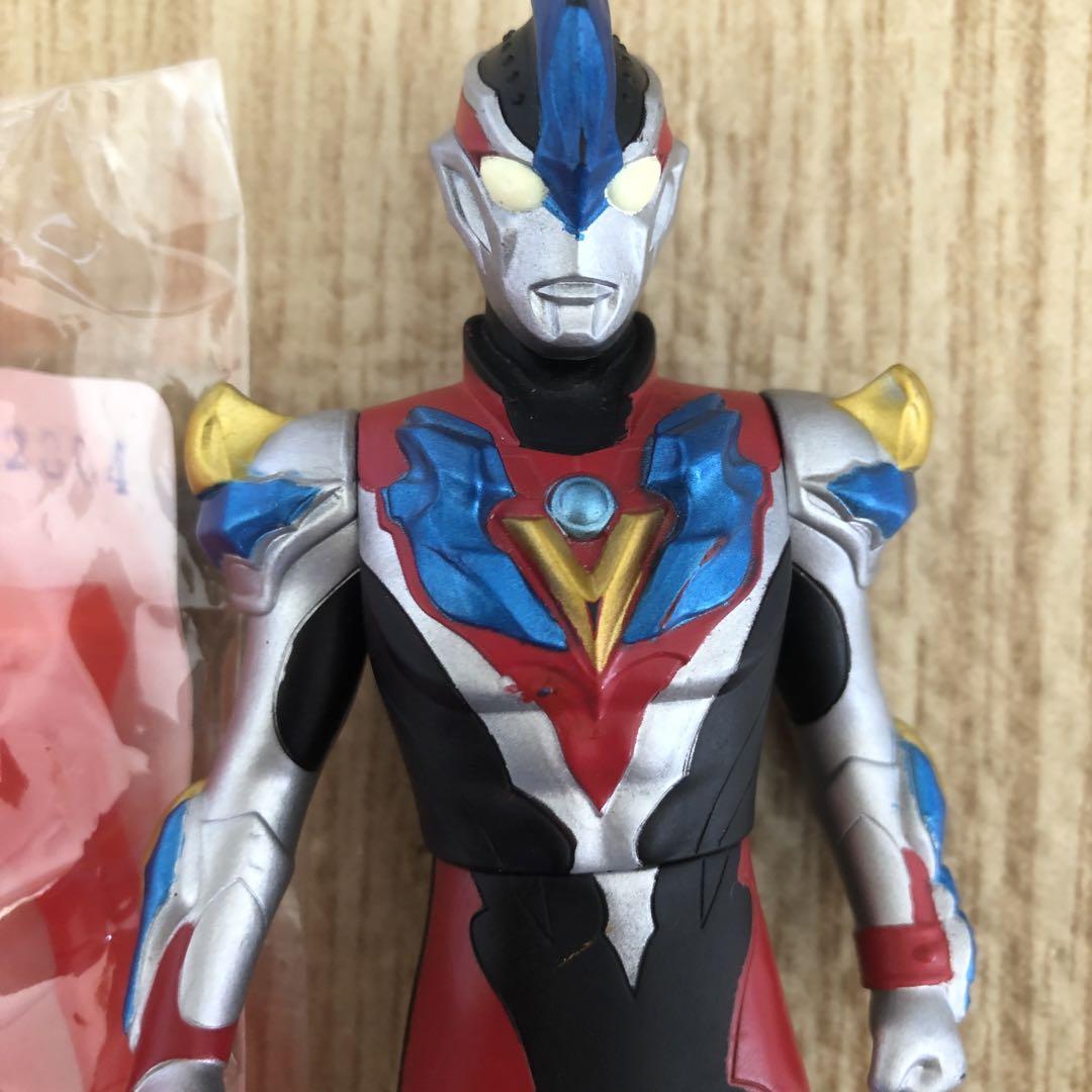 ウルトラマンビクトリー　ウルトラマンギンガ　ソフビ3体セット