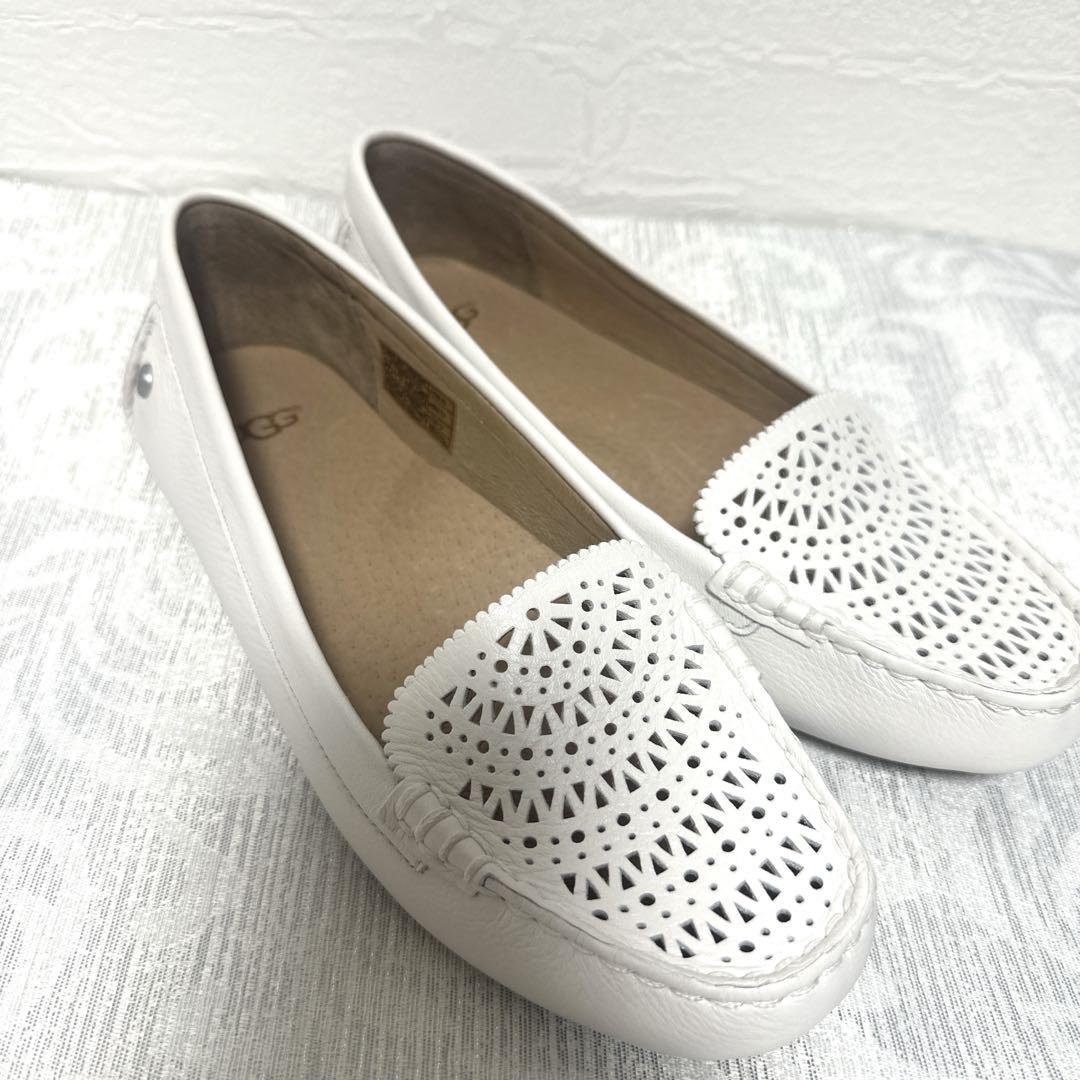 極美品✨UGG フラットシューズ　23.5 未使用に近い