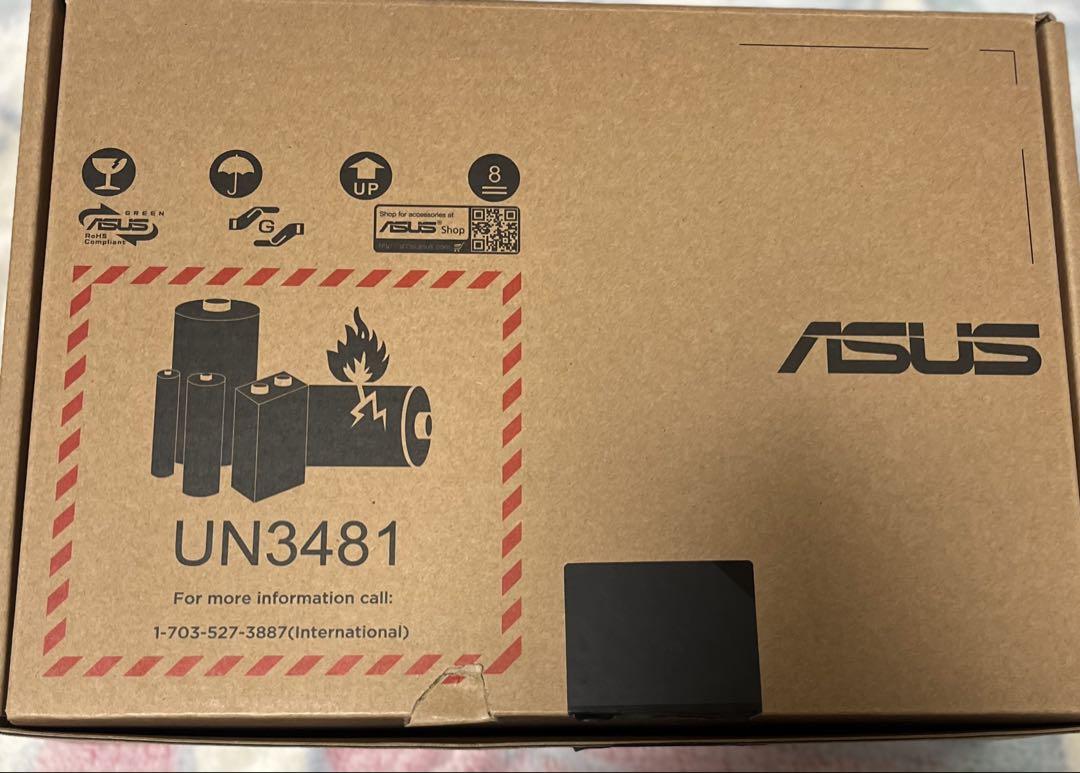 Chromebook本体 ASUS Chromebook