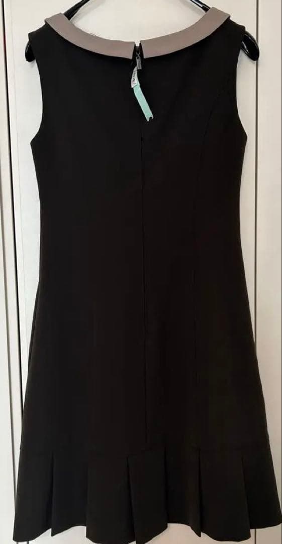 フォクシーニューヨーク ノースリーブワンピース ブラウン 38S Foxey DECORATOM_COM_BR