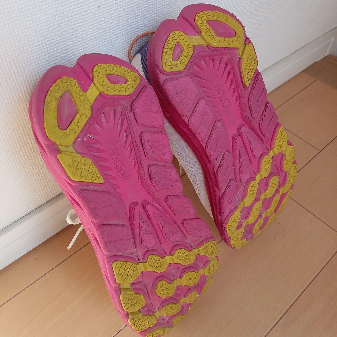 HOKA RINKON3 23.5㌢　厚底ラニングシューズ