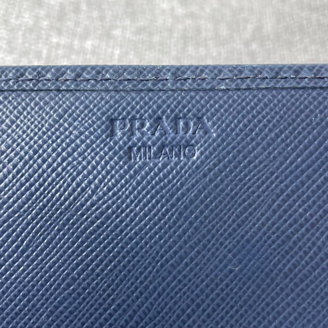PRADA ネイビー 長財布