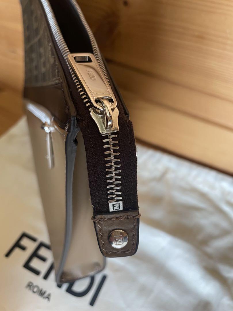 【ほぼ未使用品】 FENDI クラッチバッグ ズッカ ブラウン