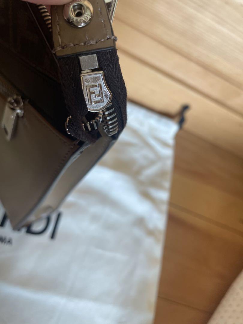 【ほぼ未使用品】 FENDI クラッチバッグ ズッカ ブラウン