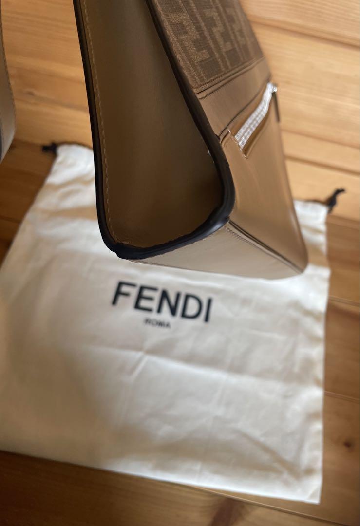 【ほぼ未使用品】 FENDI クラッチバッグ ズッカ ブラウン