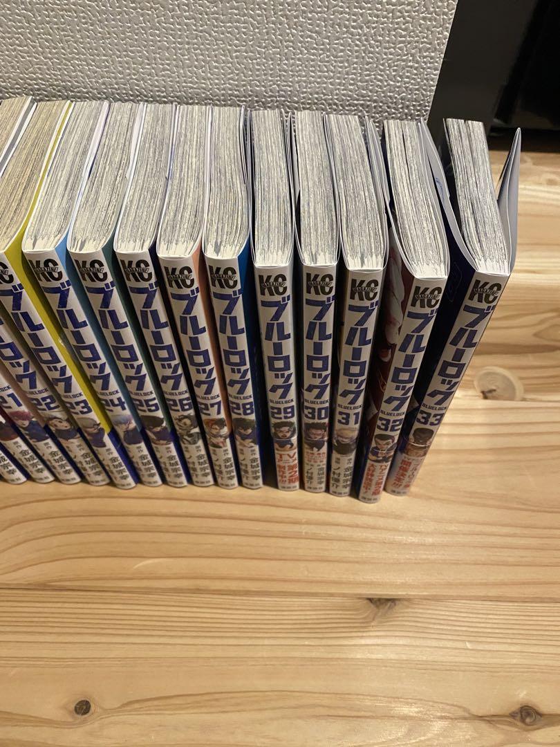 ブルーロック　漫画　8-33巻　セット