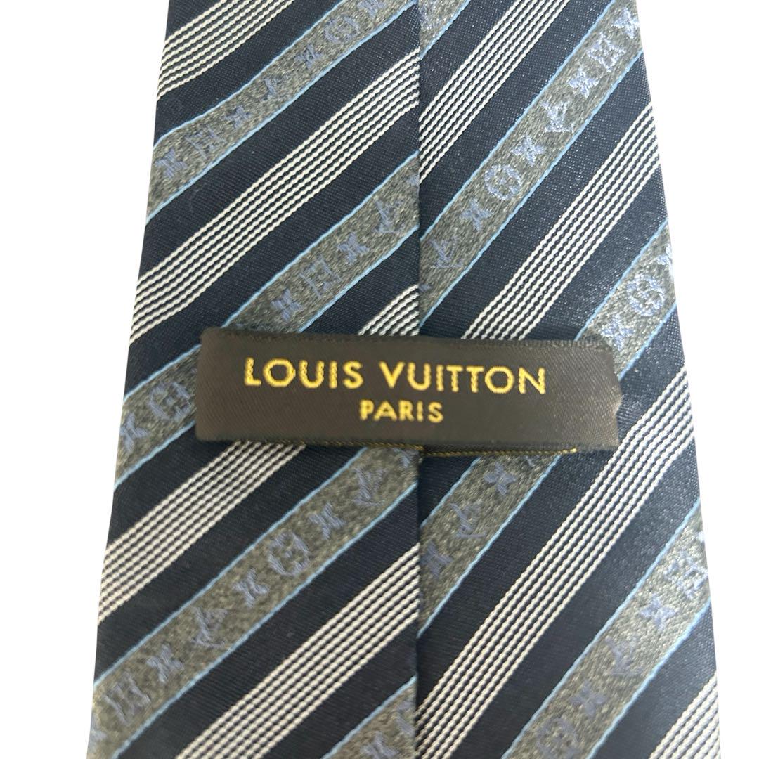 美品✨Louis Vuitton ネクタイ　絹　シルク　グレー LOUIS VUITTON ルイヴィトン シルクネクタイ グレー フラワー柄