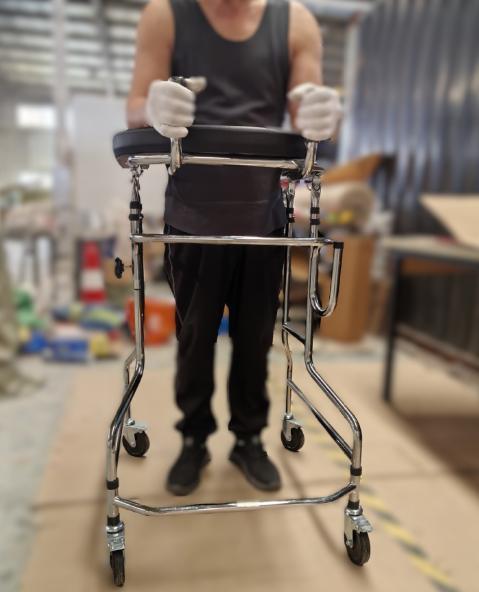【新品】介護 屋内リハビリ用 高さ調節 サークル型 折りたたみ 歩行器