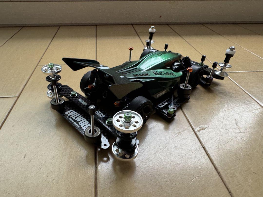 ミニ四駆完成品　B-MAX デュアルリッジjr フルカーボン