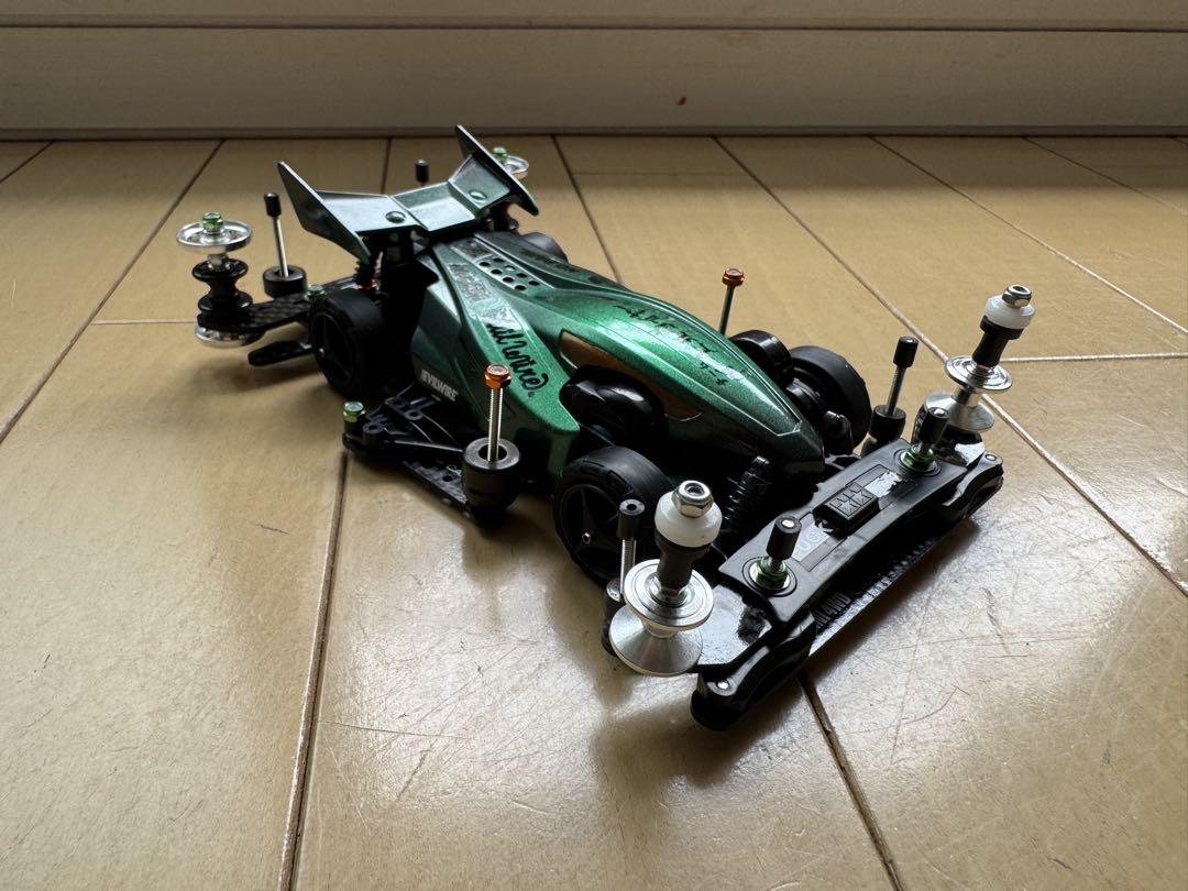 ミニ四駆完成品　B-MAX デュアルリッジjr フルカーボン
