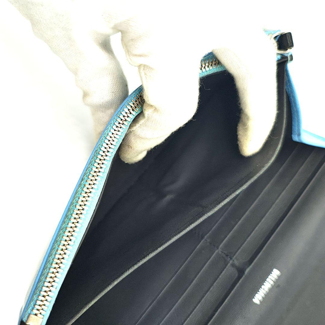 美品 バレンシアガ BALENCIAGA 長財布 水色