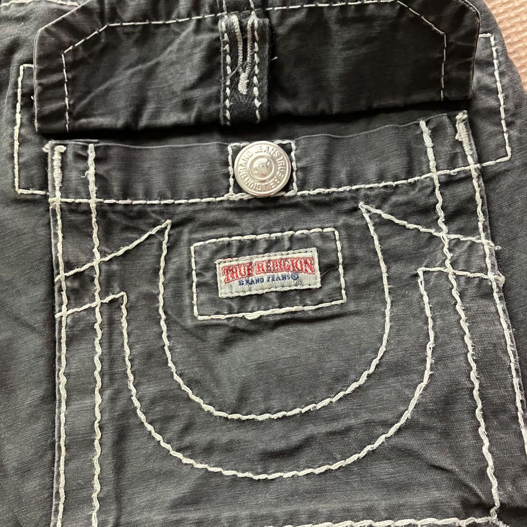 TRUE RELIGION カーゴハーフパンツ