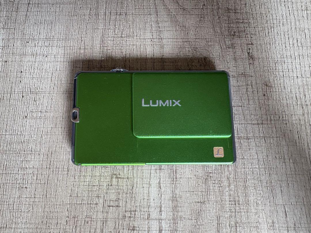 Panasonic LUMIX デジタルカメラ　DMC-FP1