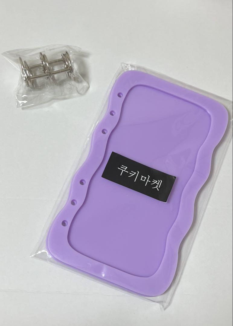 ［新品未開封］ 韓国 雲形 アクリルバインダー Ａ６ ブルーベリークリーム