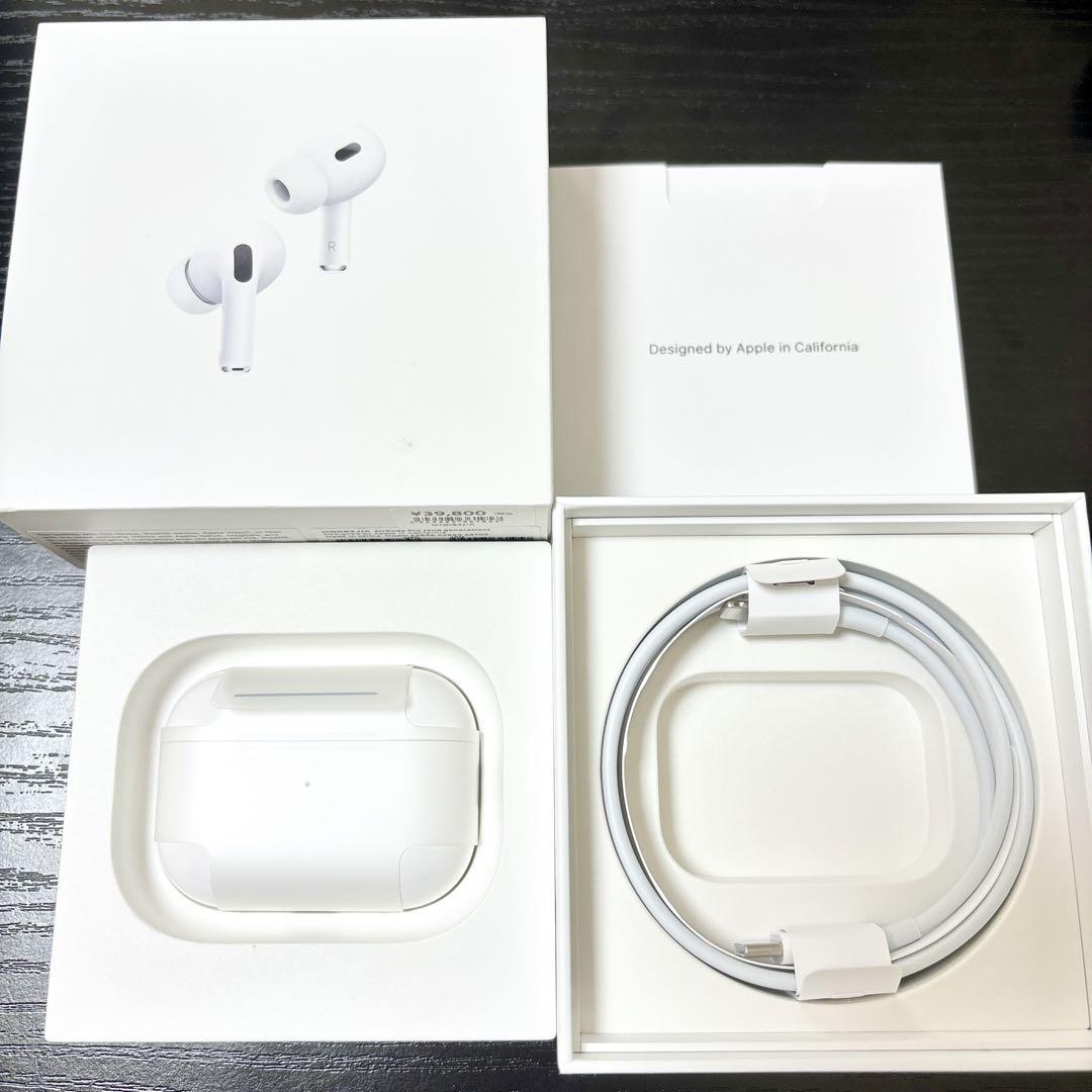 Apple AirPods Pro 第2世代 充電ケースと付属品 正規品 Apple AirPods Pro 第2世代 充電ケースと付属品 正規品