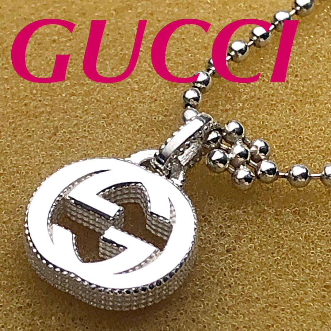 最新情報美品 GUCCI 現行インターロッキングネックレス ネックレス 特別セール価格 Pt900 血赤珊瑚ペンダントトップ D0.05ct 3.0g さんご ネックレス