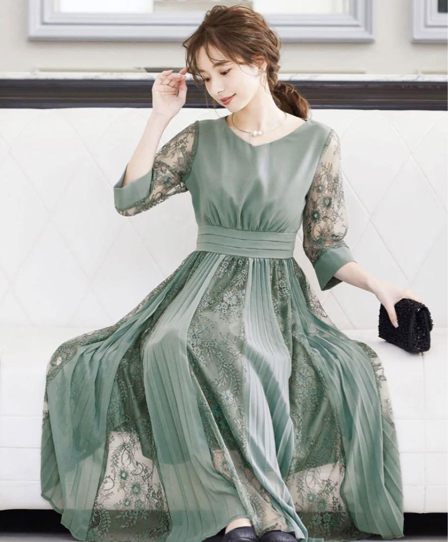 オケージョンドレス　お呼ばれドレス　花柄プリーツ　ライトカーキ　M niana niana ニアナ 結婚式[品番：FT000006571]｜Fashion Letter