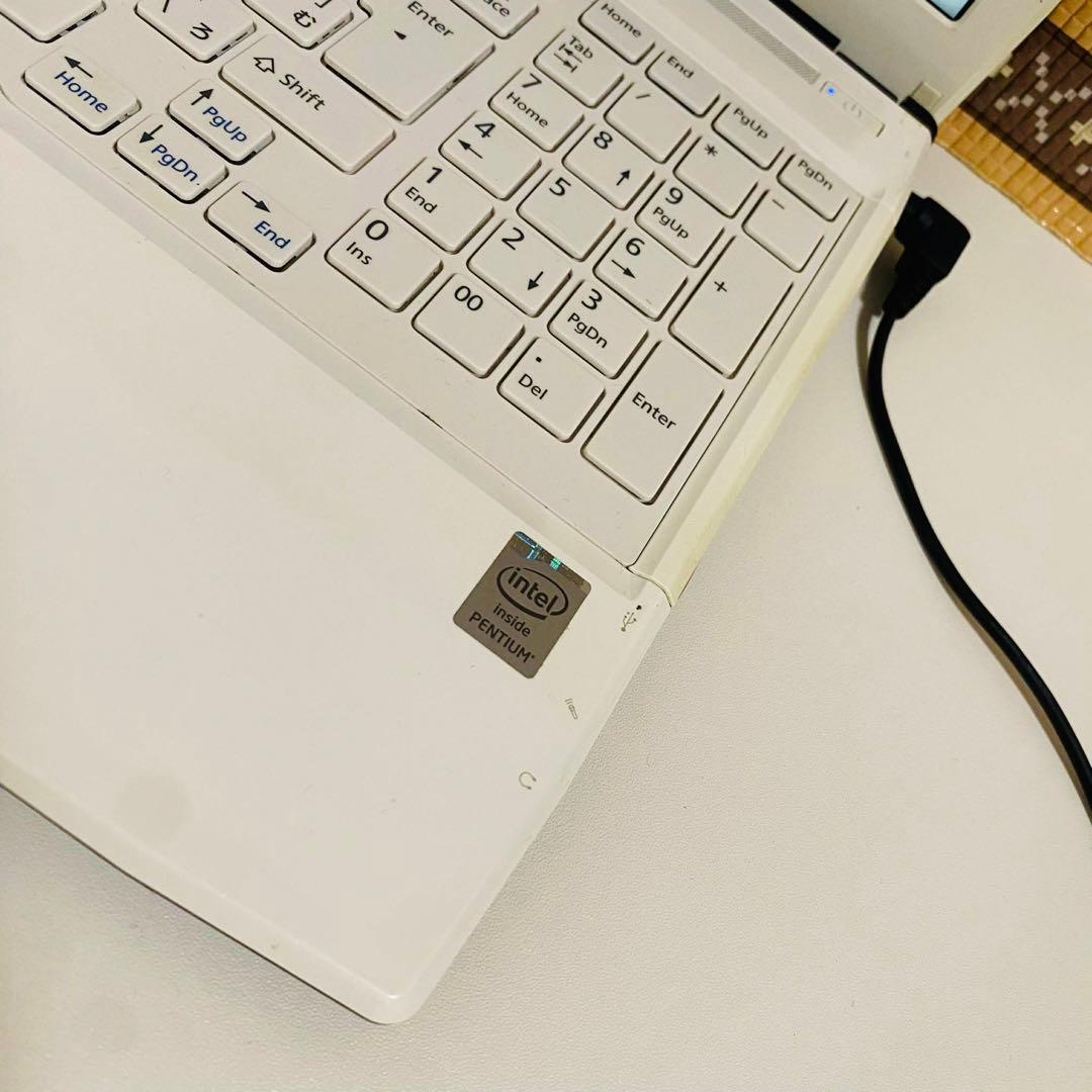 Y896 FujitsuノートパソコンWEBカメラSSD高速Win11オフィス付