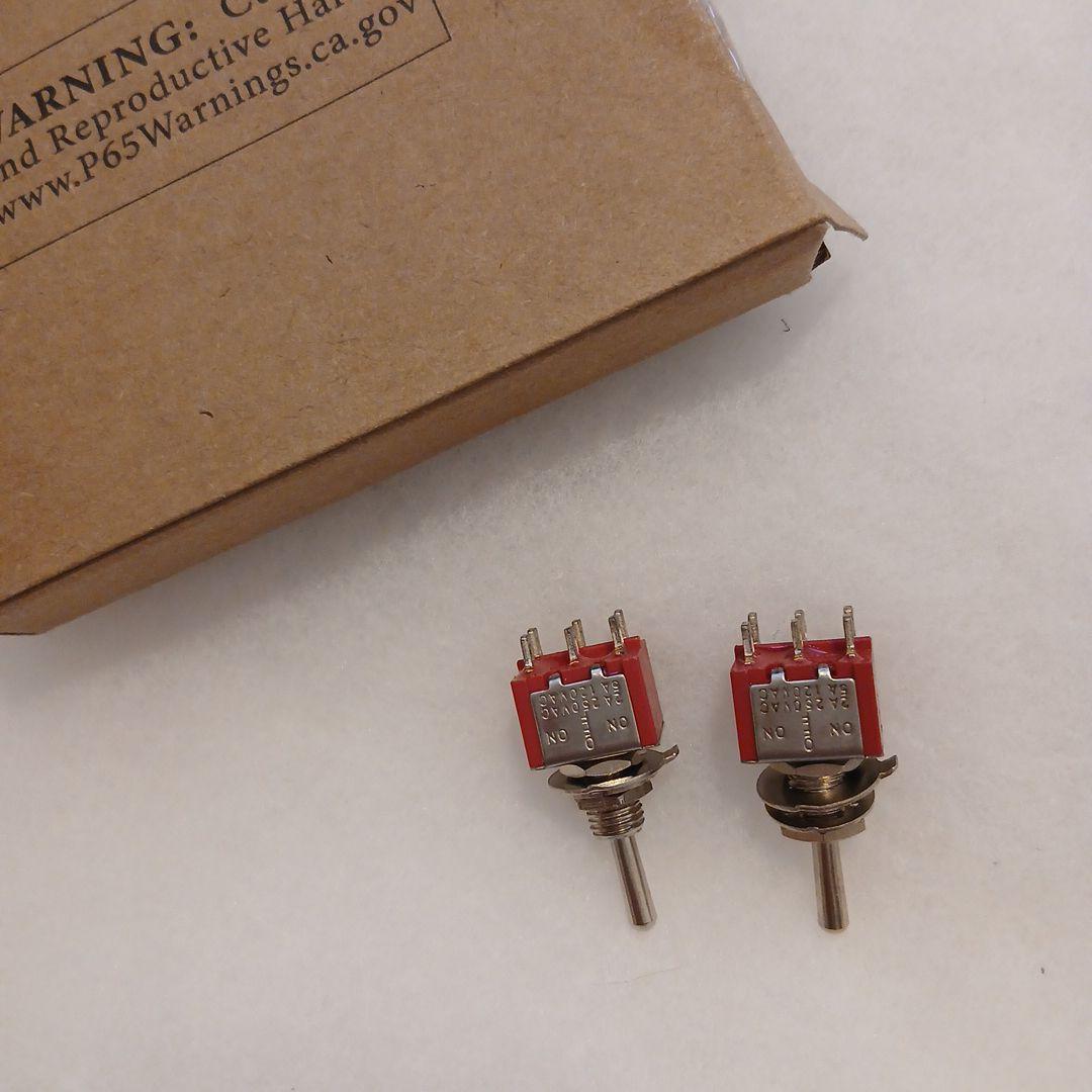 ✾未使用✾トグルスイッチ 2個 6mm AC 250V/2A 120V/5Aギター・ベース用パーツ・アクセサリー