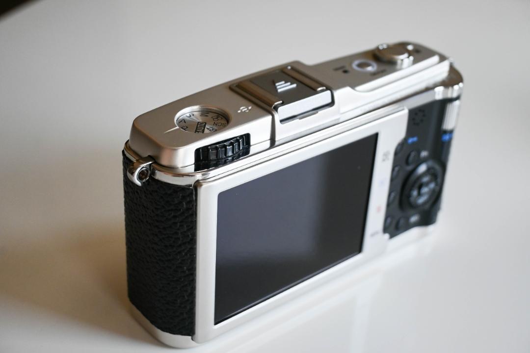 OLYMPUS PEN E-P1 美品