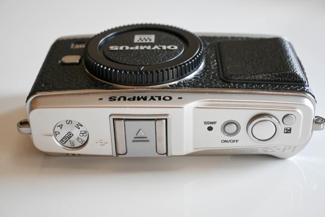 OLYMPUS PEN E-P1 美品