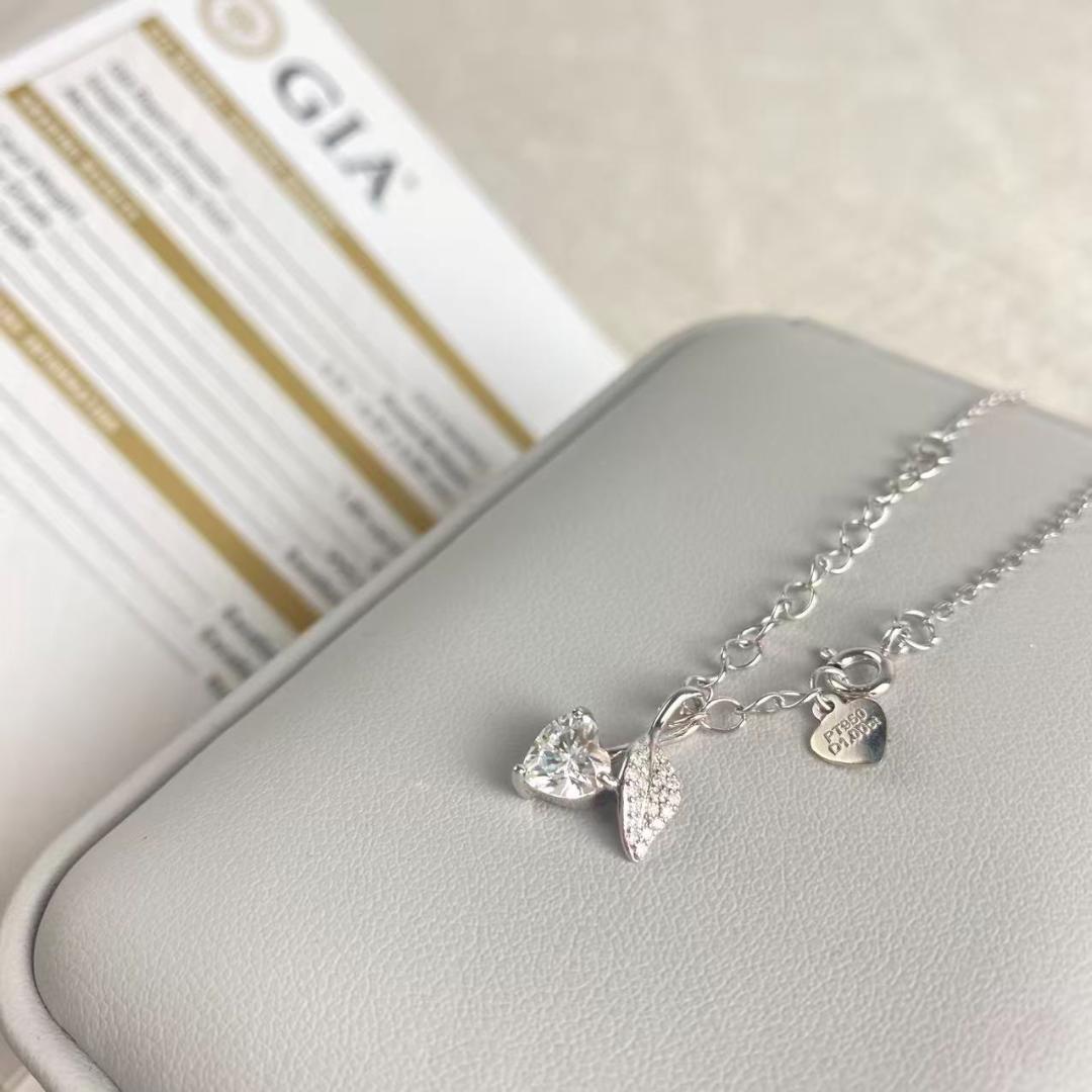 PT天然ダイヤモンドネックレス 一粒ダイヤ ダイヤネックレス