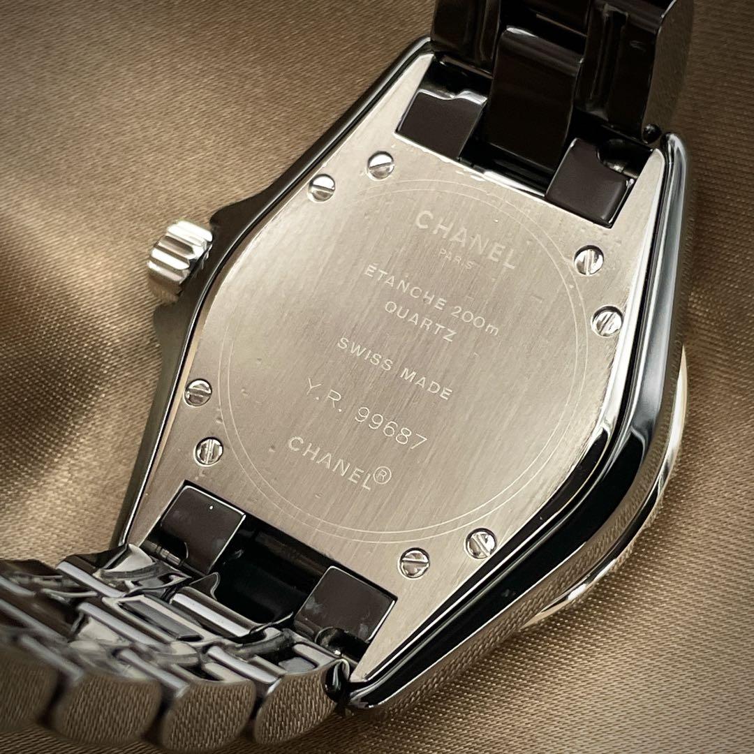 T024 シャネル J12 H0681 33mm ブラックセラミック クォーツ