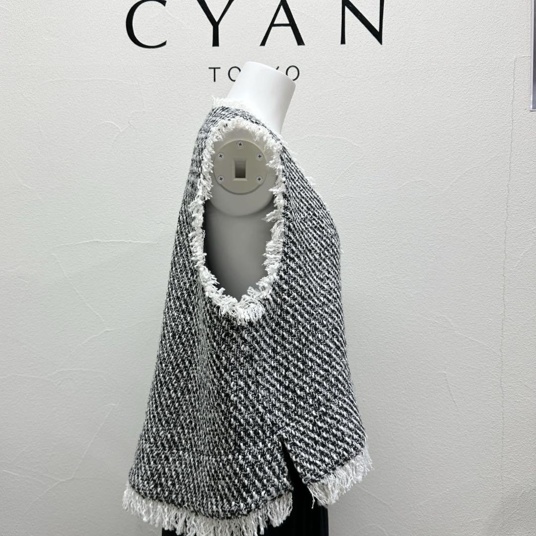 誕生日プレゼント 新品未使用タグ付き】 CYAN tokyo シャンドラローズ限定ツイード トップス