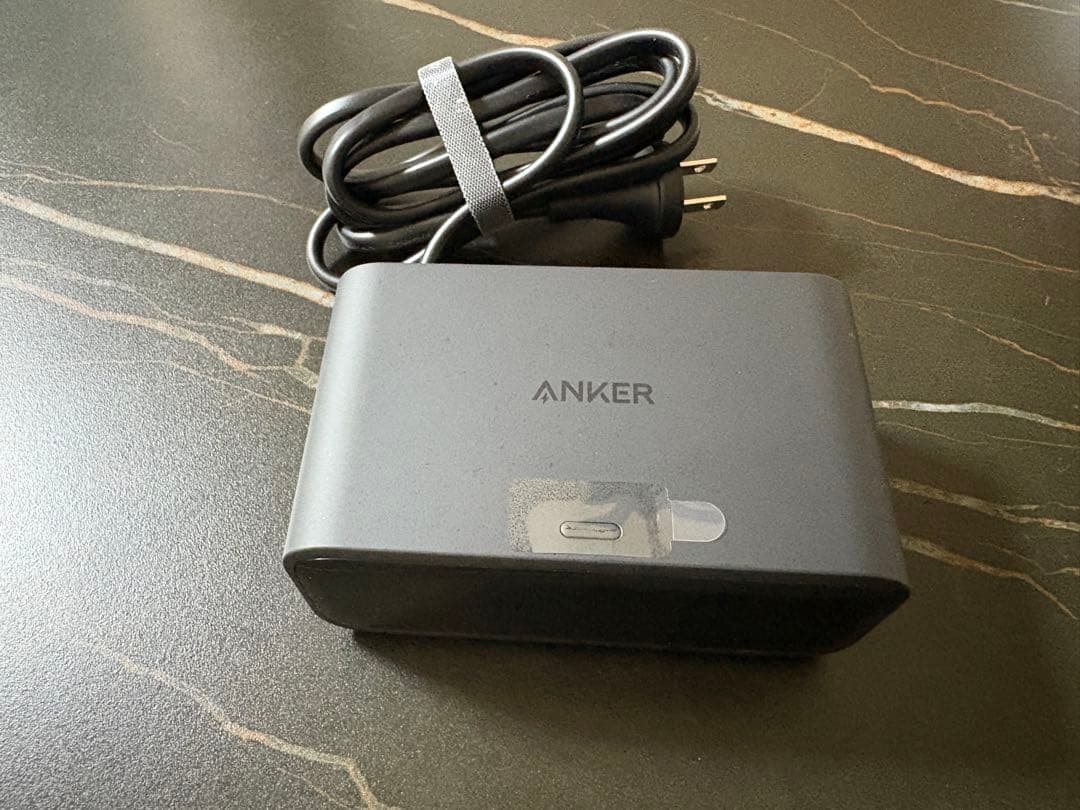 Anker Nano Charging Station 100W 巻取り式